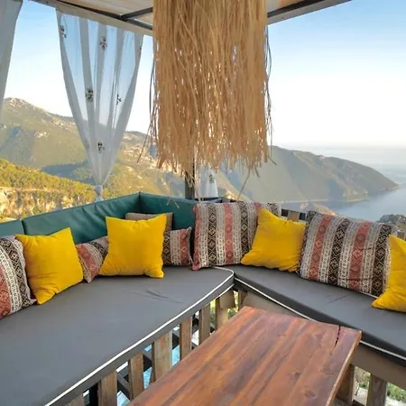 Aquamarin Villa *
